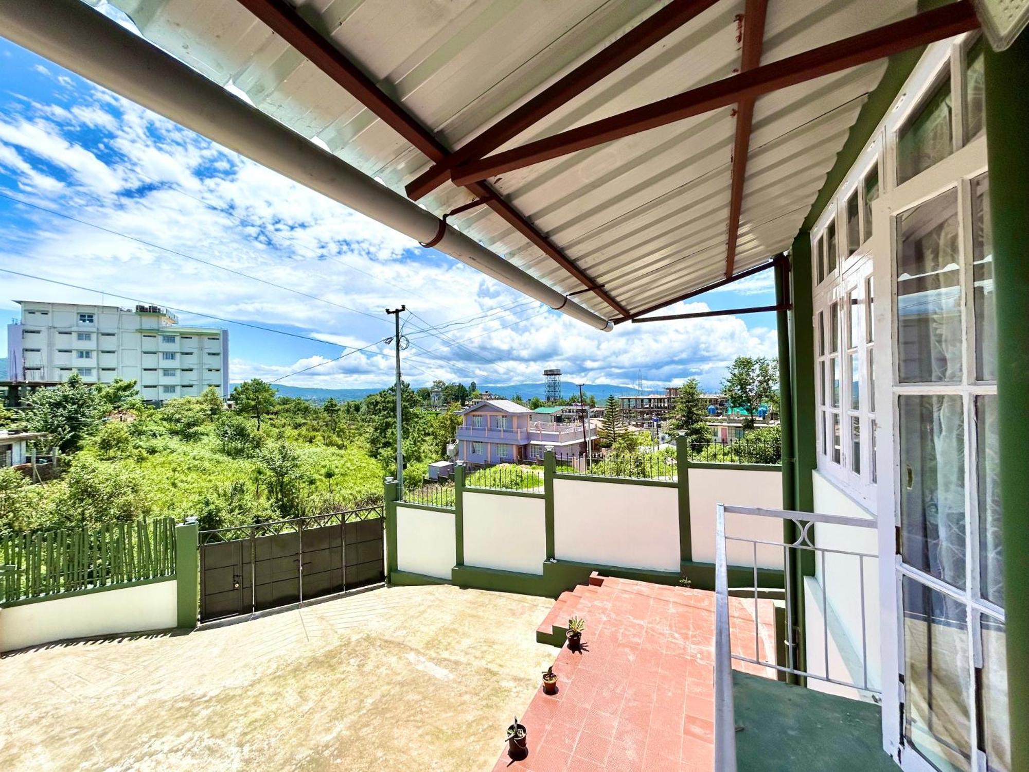 Yepplo Holiday Home - Complimentary Breakfast - 24 Hrs Caretaker & Power Backup Shillong Esterno foto