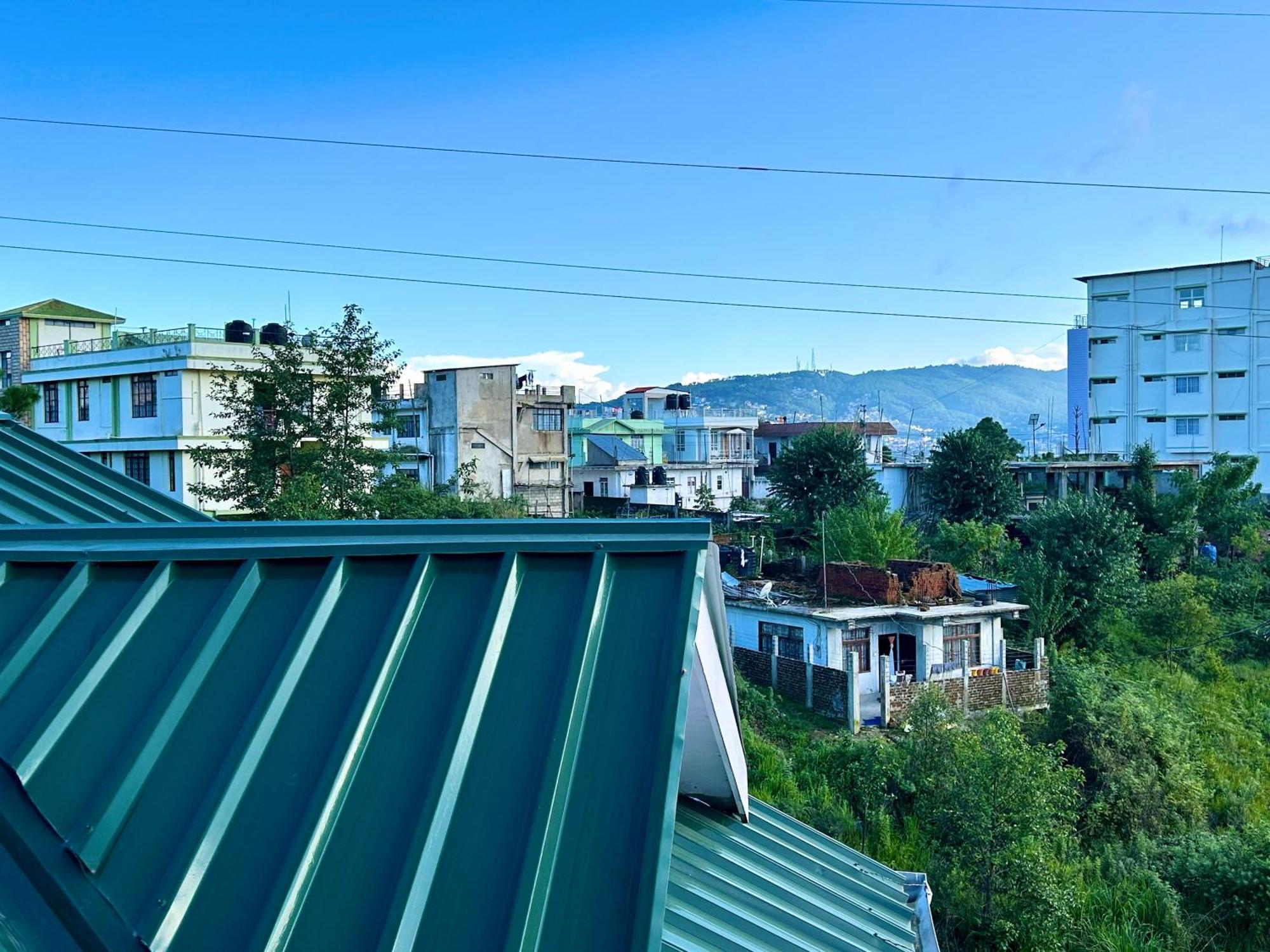 Yepplo Holiday Home - Complimentary Breakfast - 24 Hrs Caretaker & Power Backup Shillong Esterno foto