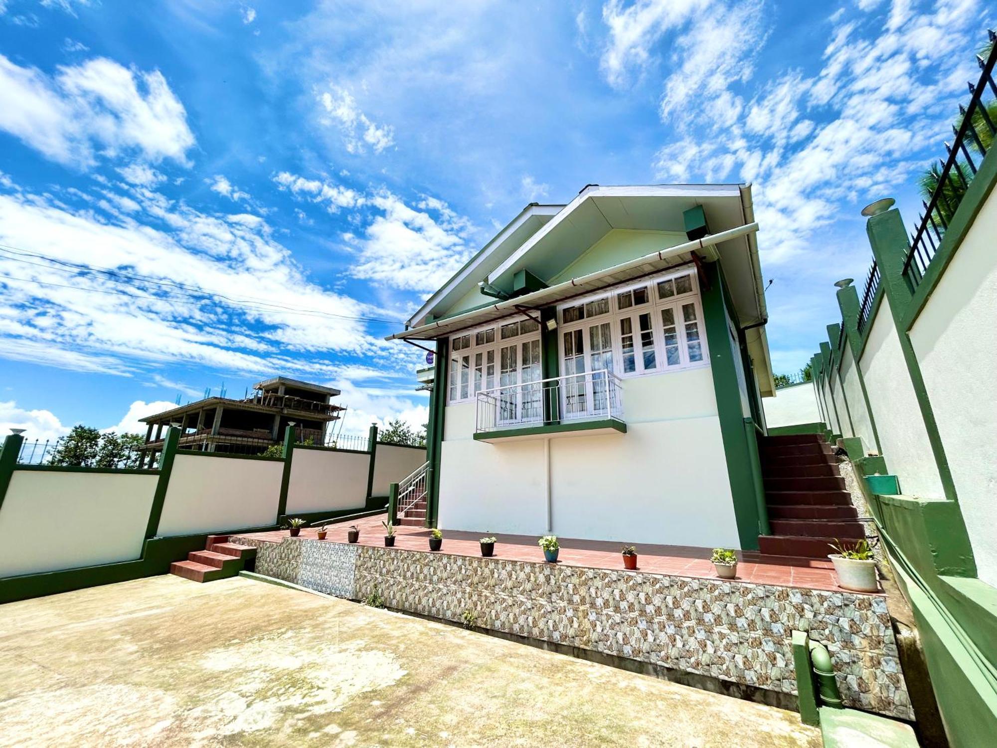 Yepplo Holiday Home - Complimentary Breakfast - 24 Hrs Caretaker & Power Backup Shillong Esterno foto