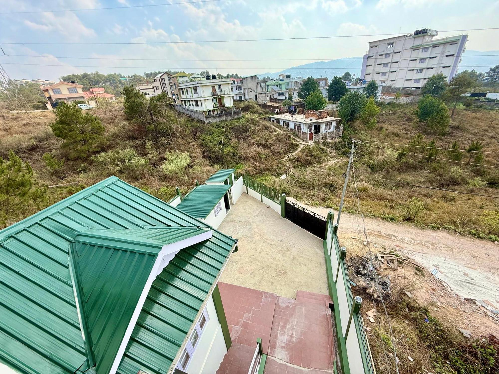 Yepplo Holiday Home - Complimentary Breakfast - 24 Hrs Caretaker & Power Backup Shillong Esterno foto