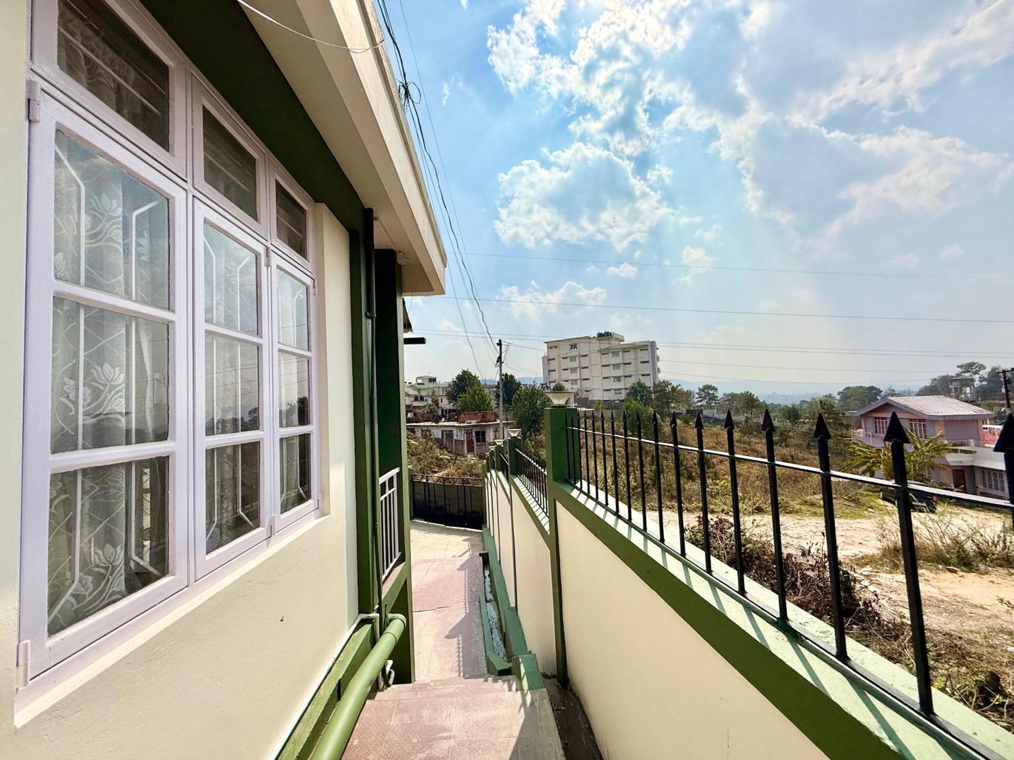 Yepplo Holiday Home - Complimentary Breakfast - 24 Hrs Caretaker & Power Backup Shillong Esterno foto