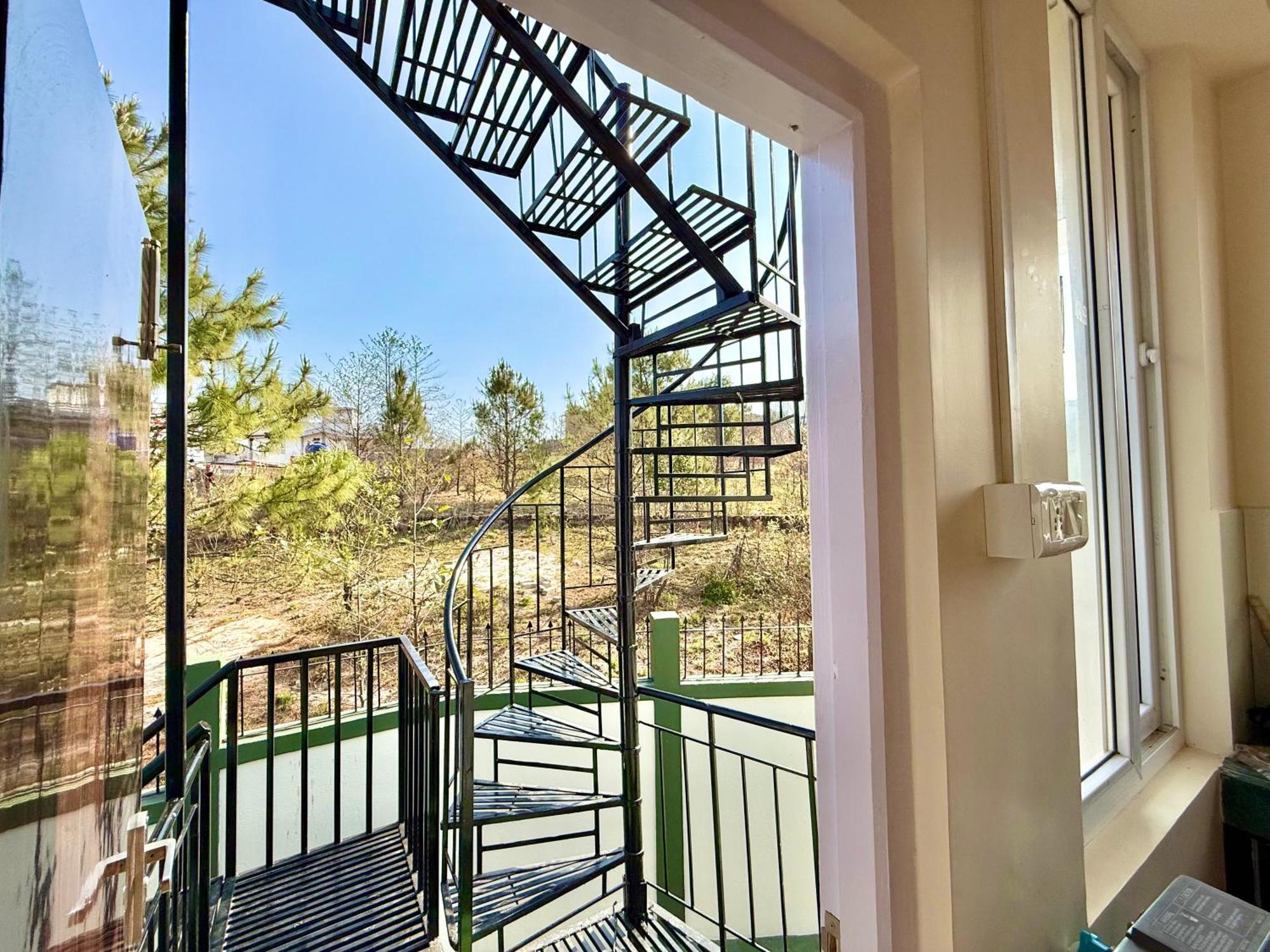 Yepplo Holiday Home - Complimentary Breakfast - 24 Hrs Caretaker & Power Backup Shillong Esterno foto