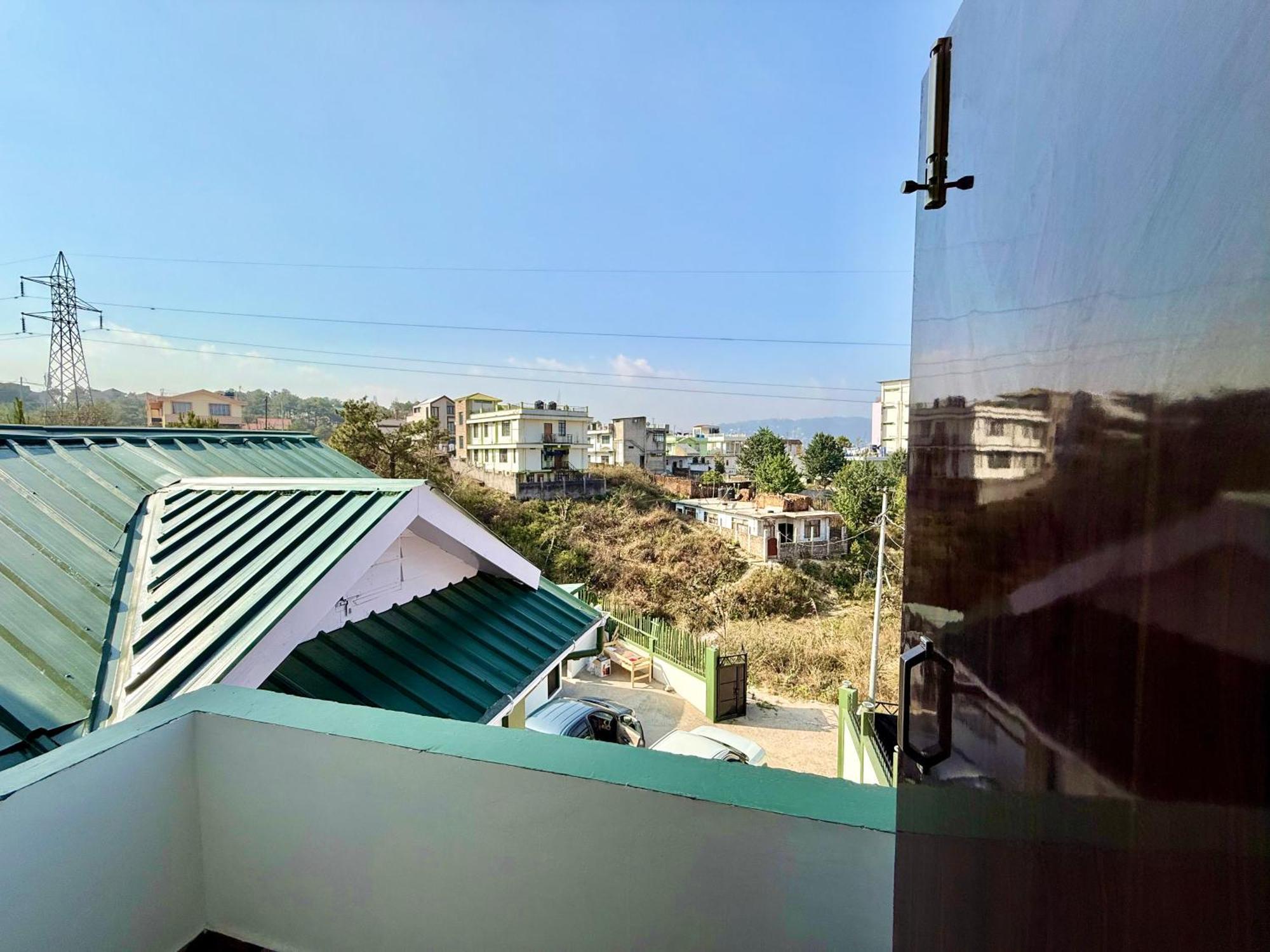 Yepplo Holiday Home - Complimentary Breakfast - 24 Hrs Caretaker & Power Backup Shillong Esterno foto