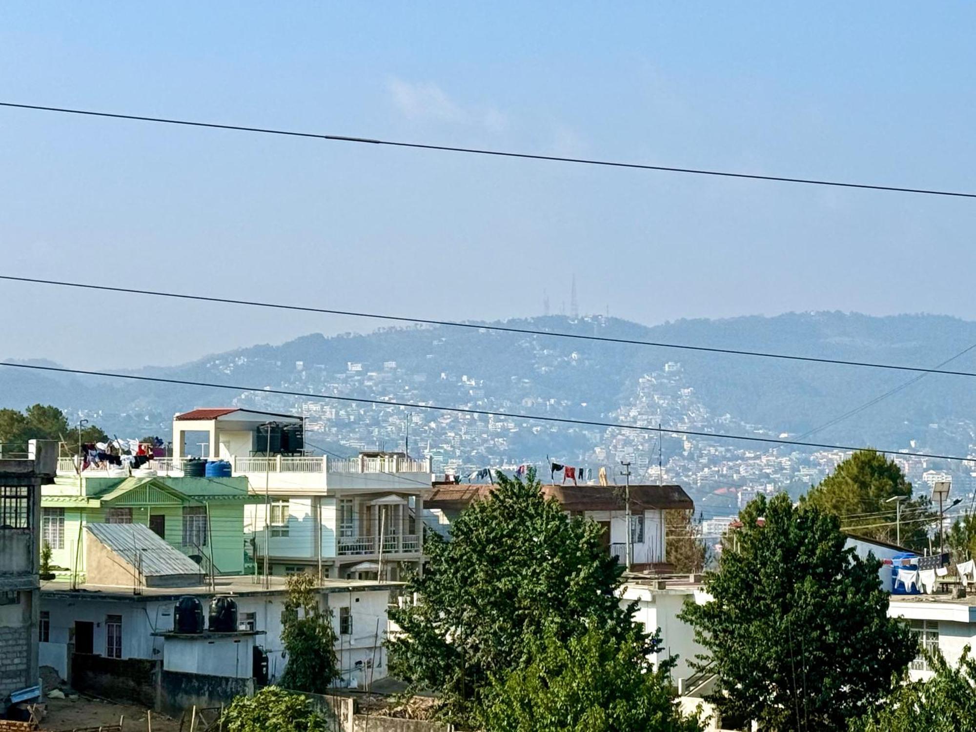 Yepplo Holiday Home - Complimentary Breakfast - 24 Hrs Caretaker & Power Backup Shillong Esterno foto